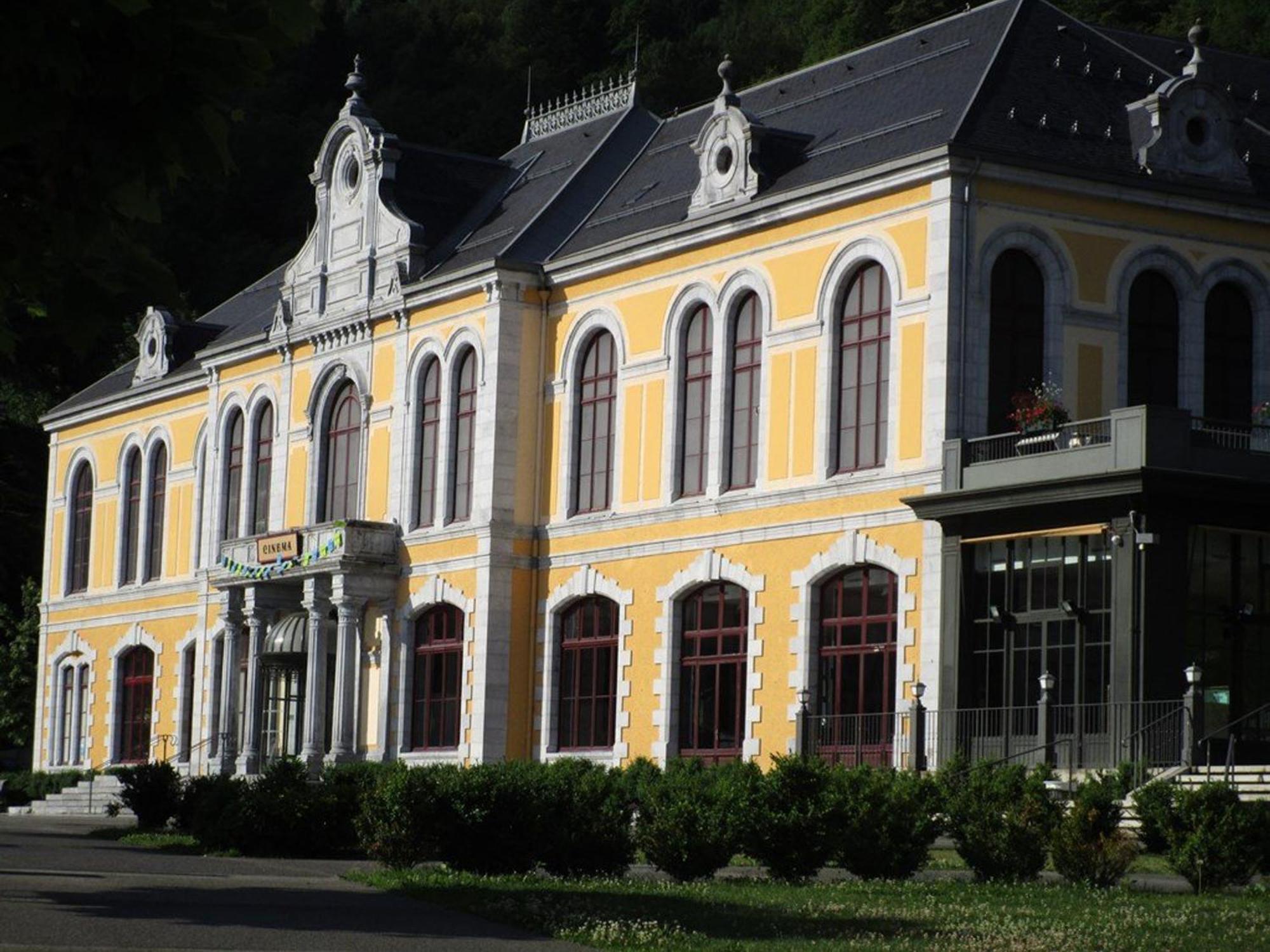 Appartement 2 Chambres, 8 Couchages, Centre-Ville Cauterets, Wifi Gratuit, Parking A Proximite - Fr-1-234-89 Экстерьер фото